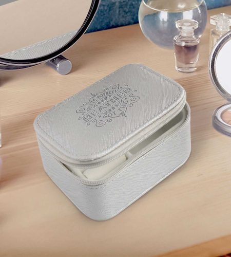 21120-jewellery-box-lifestyle-1.jpg